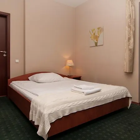 Pory Roku Couette-café 3*