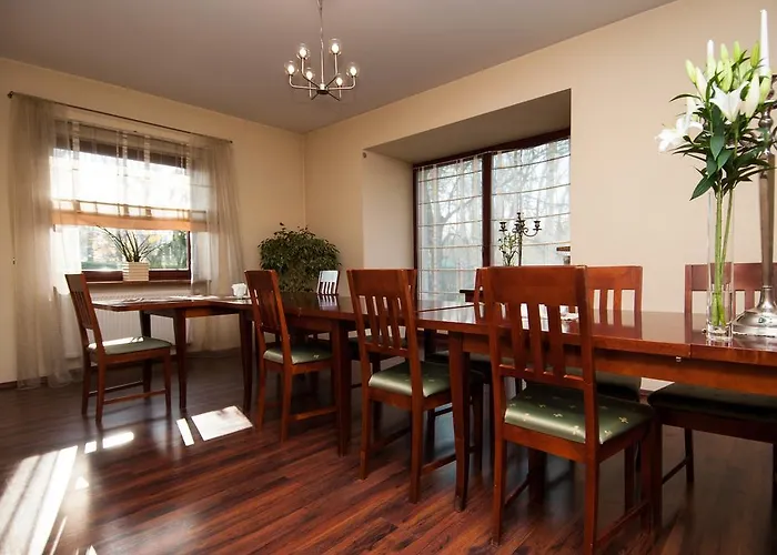 Pory Roku Bed & Breakfast Łódź